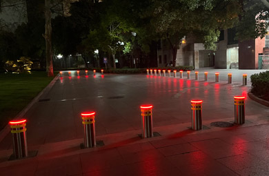 Warum sollten automatische Poller mit LED-Streifen ausgestattet werden?