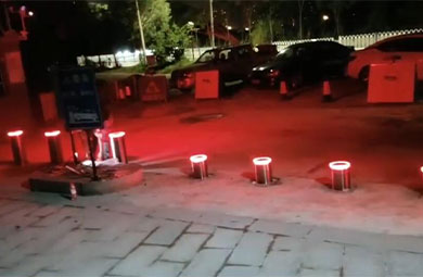 automatische Poller bei Nacht und testen sie so gut.